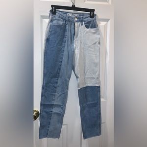 Hollister Curvy Color-blocked High-Rise Mom Jeans